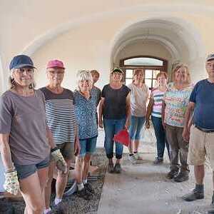 HelferInnen-Team / Christine Hiemetsberger Reinigung der Wände