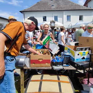 Flohmarkt 25