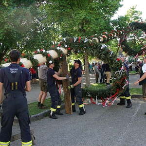 Maibaum Pfarre Maria Puchheim
