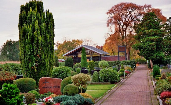 Der Katholische Friedhof in Freren, Landkreis Emsland, Niedersachsen, Deutschland. © J.-H. Janßen/wikimedia.org/CC BY-SA 3.0