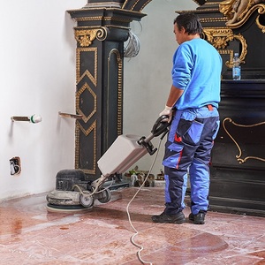 Marmorfliesen polieren