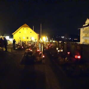 Lichter am Heiligen Abend         