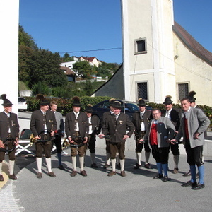 Erntedankfest und Pfarrhofsegnung 2011