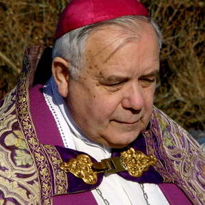 Bischof Maximilian Aichern