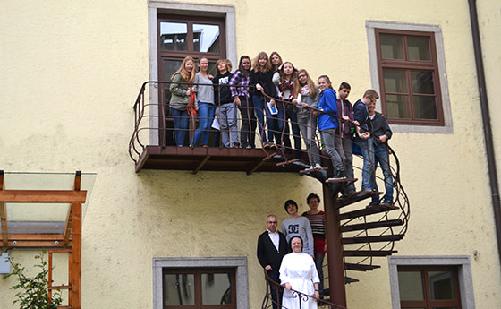 Die SchülerInnen der 4. Klasse lernten bei der „Klosterroas“ die Ordensgemeinschaft der Elisabethinen kennen.