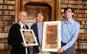 Sensationsfund: Zwei neue Fragmente der Riesenbibel von St. Florian entdeckt