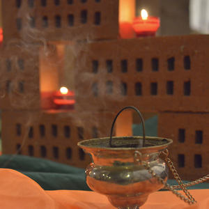 Stimmungsvoller Abendgottesdienst mit Taizé-LiedernGesänge, die Einfachheit ausstrahlen und zur Ruhe kommen lassen, das sind die Lieder der französischen Taizé-Gemeinschaft. Etwas von dieser Atmosphäre wurde bei der Sonntag-Vorabendmesse in Kirchdor