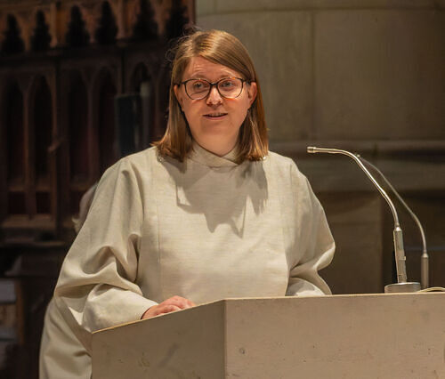 Katharinafeier der Katholischen Frauenbewegung OÖ am 11. April 2024 im Mariendom Linz.Anlass war das zehnjährige Jubiläum der Erhebung der Hl. Katharina von Siena zur Patronin der Katholischen Frauenbewegung Österreichs.