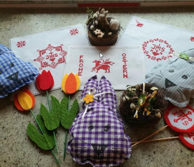 Palmbuschenverkauf der Goldhaubenfrauen