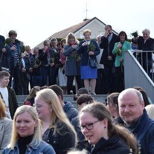 Palmweihe vor dem Pfarrheim