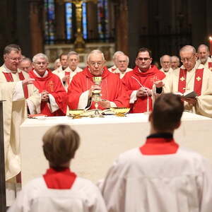 Festmesse zum 85. Geburtstag von Bischof em. Maximilian Aichern im Linzer Mariendom | 26.12.2017