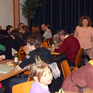 Kindermesse und Frühschoppen 