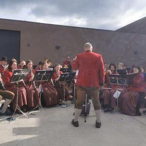 mit einem Frühschoppen beim Abelenzium geht es weiter.