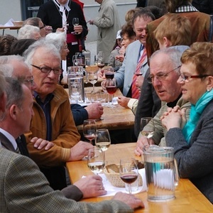 feierliche Segnung des 'Waldinger Pfarrweines'