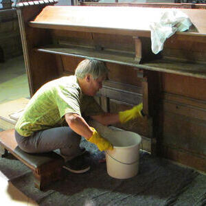 Kanzel- und Chorgestühlreinigung