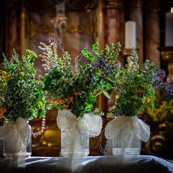 Kräuterbüschelweihe, Weißwurstfrühschoppen, Dank und Willkommenheißen