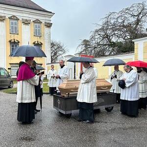 Empfang des Leichnams am Freitag 14.3.