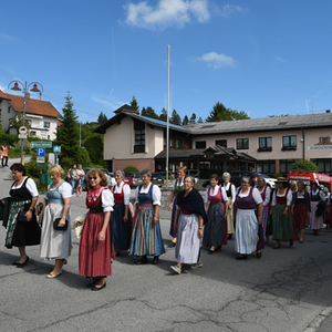 Maiandacht der Bezirksgoldhauben