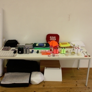 Arbeitstisch vor Beginn