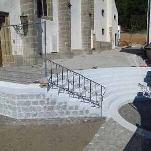 Die neue Kirchenstiege entsteht