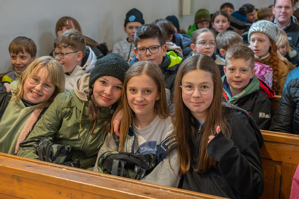 Liturgischer Auftakt der SpiriNight für über 450 Firmlinge