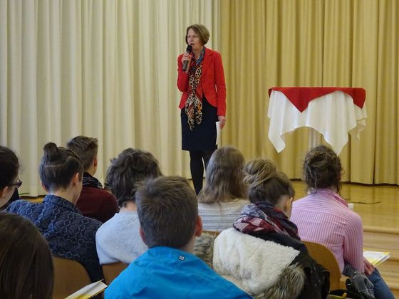 Die Direktorin von Pastorale Berufe, Mag.a Brigitte Gruber-Aichberger, PMM / © Diözese Linz / Huemer Die Direktorin von Pastorale Berufe, Mag.a Brigitte Gruber-Aichberger, PMM