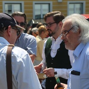Gespräch bei der Agape
