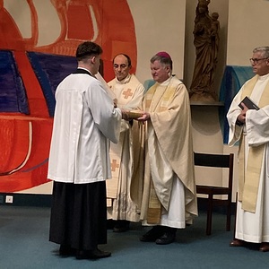 Zum Lektor beauftragt: Valentin Ördög