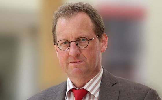 Univ.-Prof. Dr. Christian Spieß, Vorstand des Instituts für Christliche Sozialwissenschaften Johannes Schasching SJ