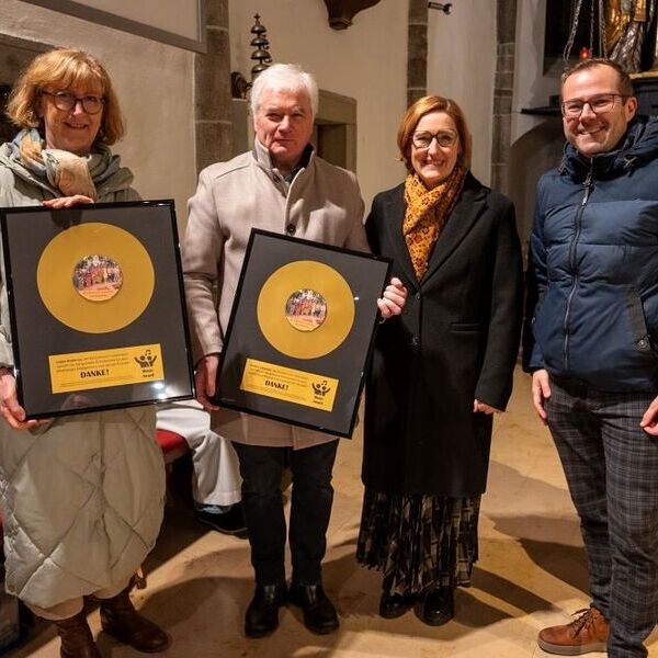 Alte und neue Chorleitung