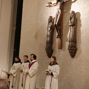 Adventkranzweihe 2022 in St. Quirinus