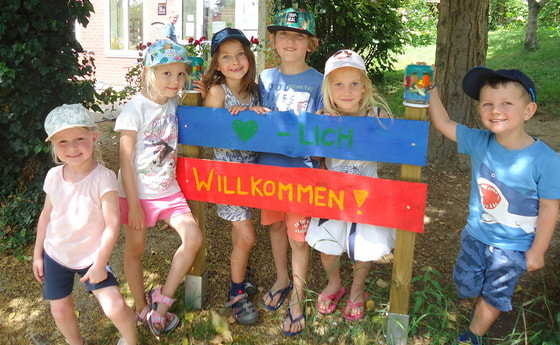              Herzlich Willkommen im Kindergarten                  