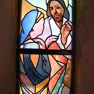 Kirchenfenster beim Choraufgang