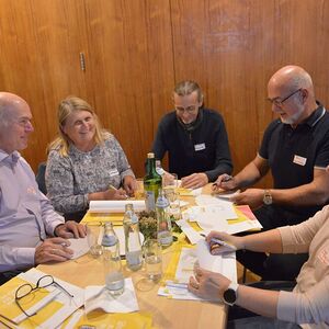 Die Pfarrvertreter:imnen diskutierten nicht nur über den Prozess, sie hielten ihre Hoffnungen und Ängste auch schriftlich fest.