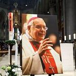 Bild vom verstorbenen Altbischof Maximilian Aichern.