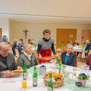 Feier Jubelpaare der Pfarre Kirchdorf. Gottesdienst, anschließend Einladung zu einem Imbiss im Pfarrheim.