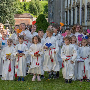 Rund 1.000 Ministrant*innen aus über 90 Pfarrgemeinden Oberösterreichs kamen am Samstag, 14. Juni, in das Stift St. Florian, wo der große Ministrant*innen-Tag der Diözese Linz stattfand. Veranstaltet vom Team Kinder | Katholische Jungschar, verwandel