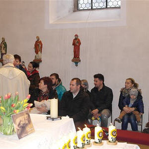 Kindersegnung mit P. Meinrad