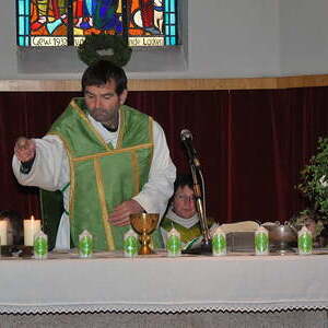 Gottesdienst und Kindersegnung mit den Taufeltern des Vorjahres