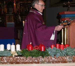 Adventkranzsegnung
