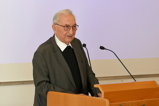 Prof. Dr. Hans Hollerweger