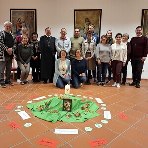 Abt Johannes begleitete uns durch die Klausur.