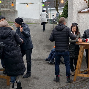 Adventmarkt der Pfarre