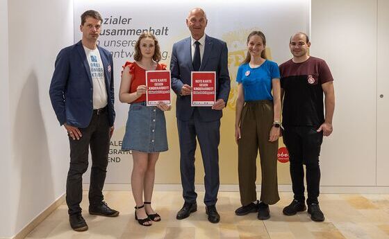 Initiative „Kinderarbeit stoppen!“ besucht Jugend-Landesrat Dörfel