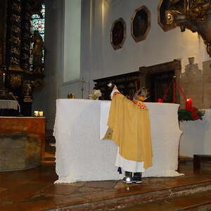 Die Könige füllen den Brunnen wieder auf ...                              