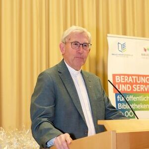 Bischofsvikar Johann Hintermaier