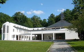 Pfarrkirche und Pfarrzentrum Gmunden Ort 