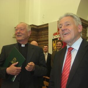 Ehrung von Dechant Erich Weichselbaumer 