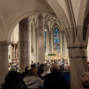 Adventmarkt der Pfarre