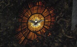 Heilig-Geist-Fenster im Petersdom von Gian Lorenzo Bernini